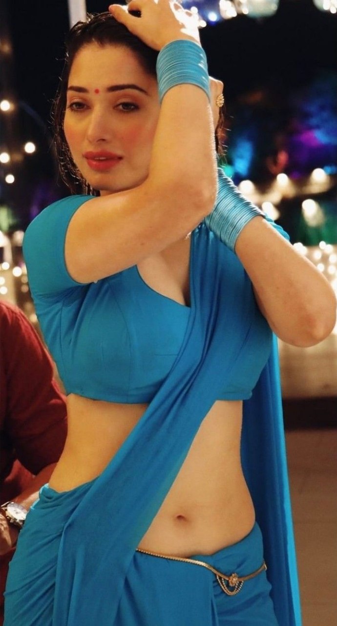 hot tamanna navel in siruthai